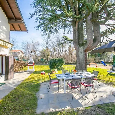 Cedar House Few Minutes From - Happy Hébergement de vacances *