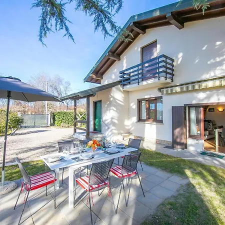 Hébergement de vacances Cedar House Few Minutes From - Happy *